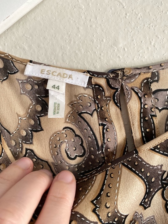 Vintage ESCADA Baroque Print Tank Top Neutral Brown Sz 44 (US 14) 100% Silk Y2K - Picture 3 of 10